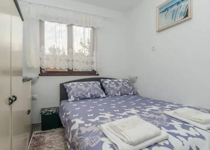 Zora Apartment *