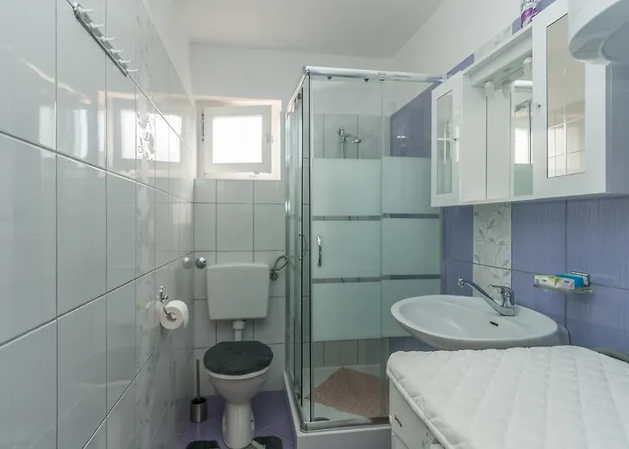 Zora Apartment